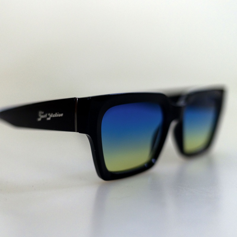 Surf Station Copacabana  Women’s Polarized Sunglasses – Black